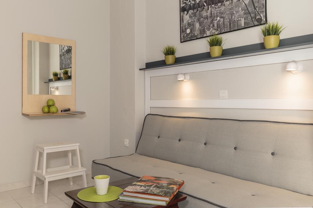 H14 Rooms & Apartments Adults Only Rhodes City Oda fotoğraf